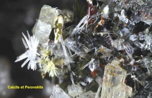 Photo 19 calcite et perovskite Graulei.jpg